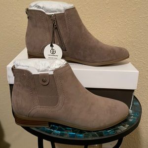 Women’s Giani Bernini memory foam, 8.5M, tan/cement